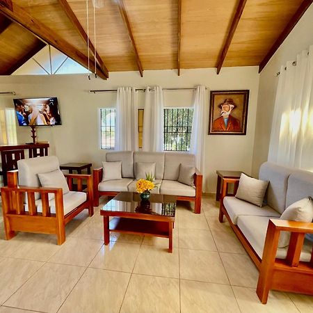 Vila Oasis Dona Elena Jarabacoa Exteriér fotografie