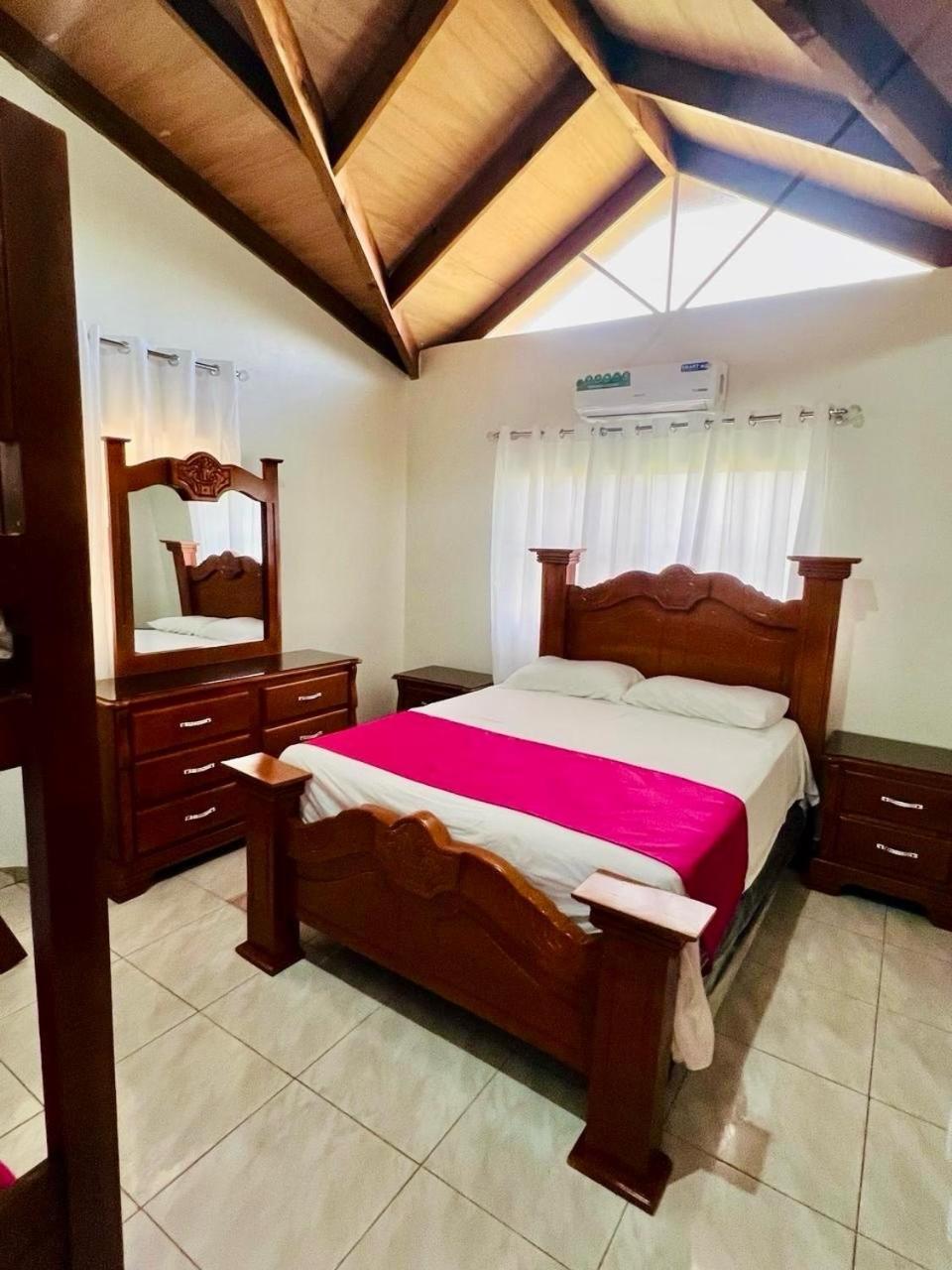 Vila Oasis Dona Elena Jarabacoa Exteriér fotografie